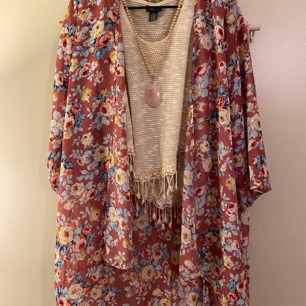 ✨Mauve Boho Floral Kimono